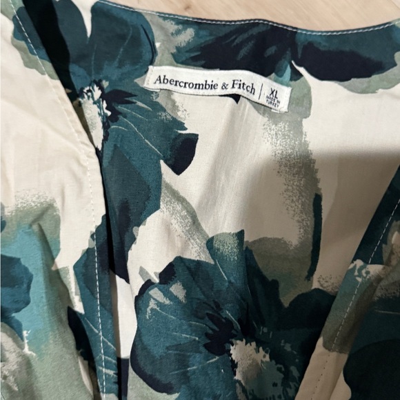 Abercrombie & Fitch Plus Size Womens Spring Green and Cream Floral Dress Size XL - Picture 2 of 3